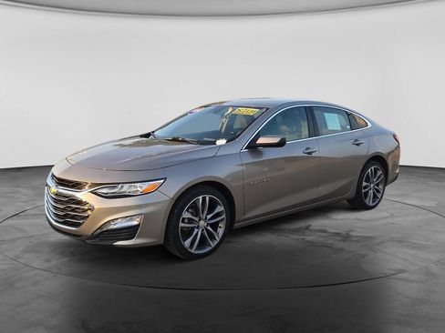 Used 2024 Chevrolet Malibu LT FWD image 3