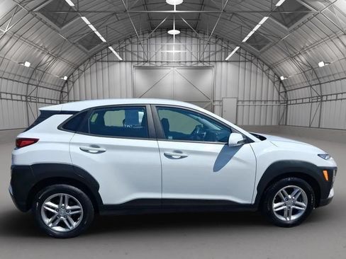 Used 2021 Hyundai Kona SE AWD/4WD image 6
