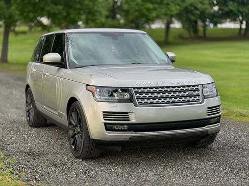 Used 2016 Land Rover Range Rover Supercharged AWD/4WD image 26