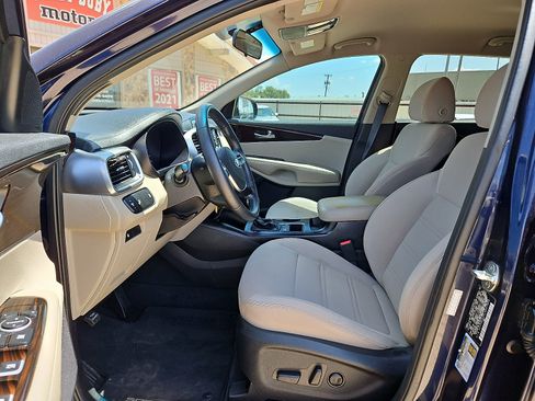 Used 2020 Kia Sorento LX w/ LX I4 Convenience Package FWD image 10