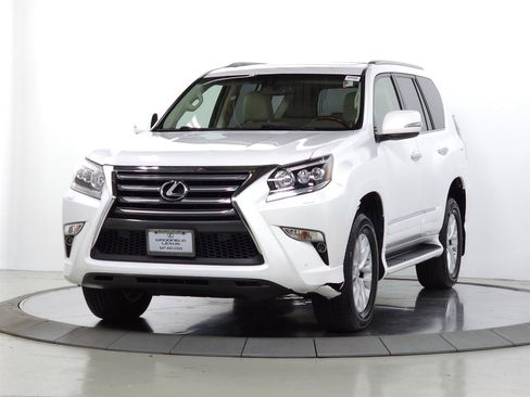 Used 2017 Lexus GX 460 Premium w/ Premium Package AWD/4WD image 3