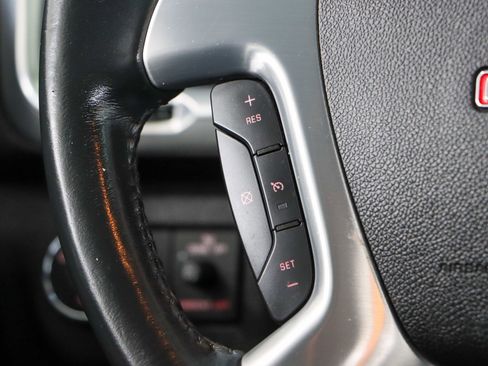 Used 2015 GMC Acadia SLT FWD image 13