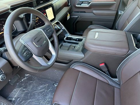 New 2026 GMC Sierra 2500 Denali w/ Denali Reserve Package AWD/4WD image 10