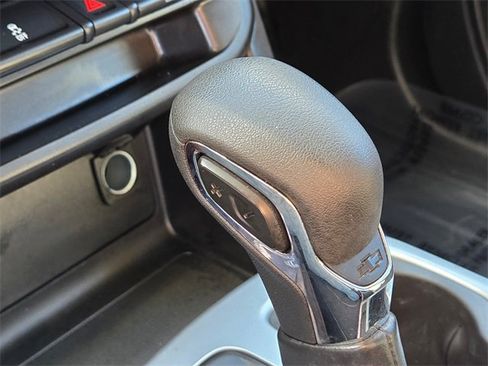 Used 2022 Chevrolet Colorado LT w/ Fleet Safety Package image 33