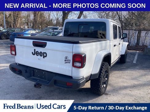 Used 2023 Jeep Gladiator Willys image 6