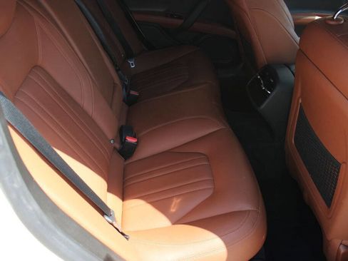 Used 2018 Maserati Ghibli image 16
