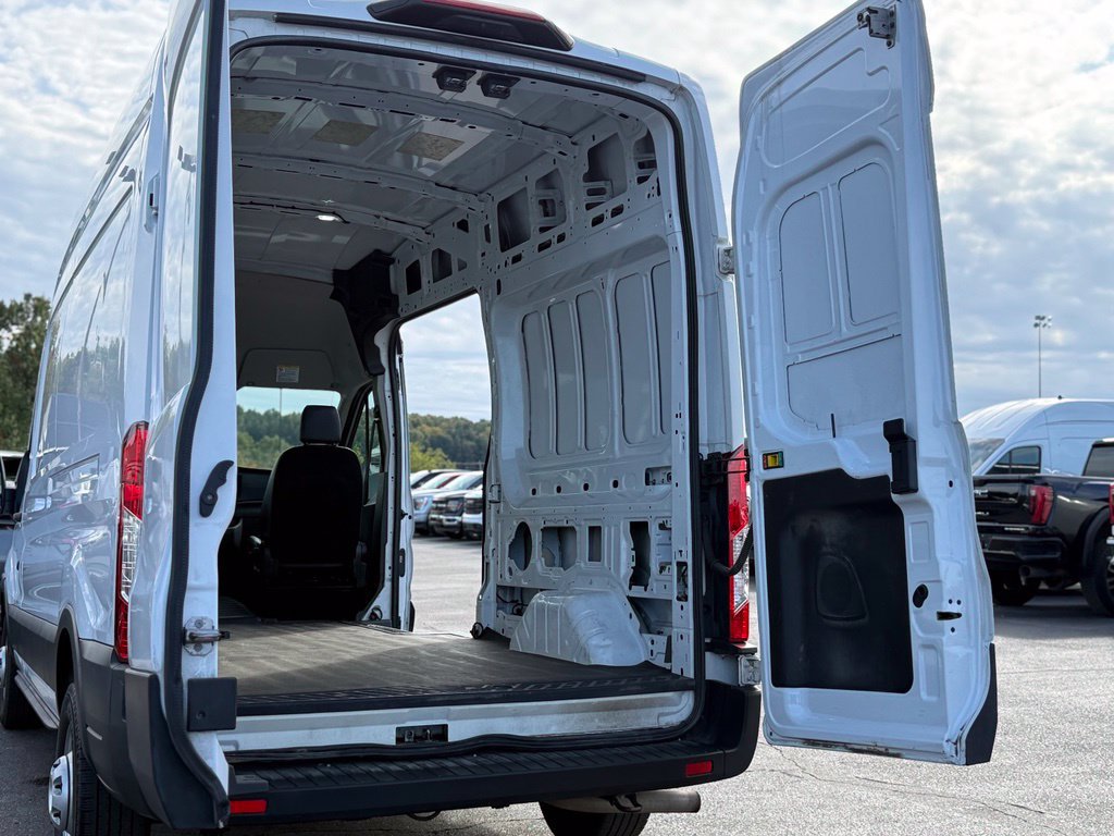 Used 2022 Ford Transit 250 148 High Roof AWD image 28