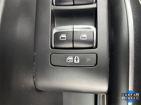 Used 2023 Kia Sorento EX image 17