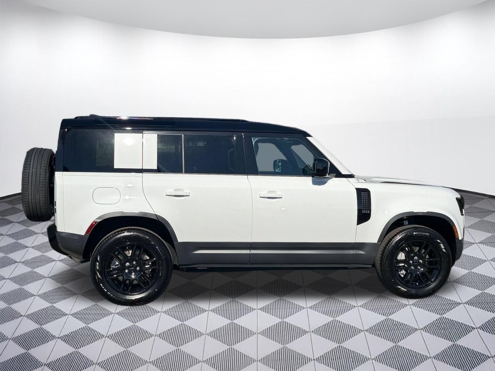 New 2026 Land Rover Defender 110 S AWD/4WD image 8