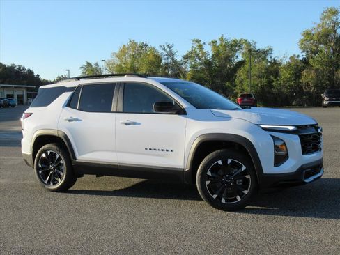 Used 2026 Chevrolet Equinox RS w/ Convenience Package III FWD image 2