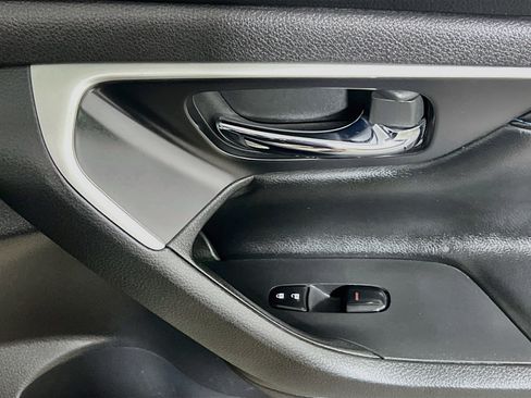 Used 2016 Nissan Altima 2.5 SR FWD image 32