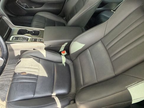 Used 2022 Honda Accord EX-L image 16