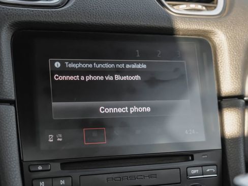 Used 2018 Porsche 718 Cayman S image 29