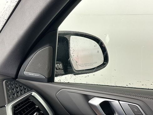 New 2026 BMW X5 M60i image 24