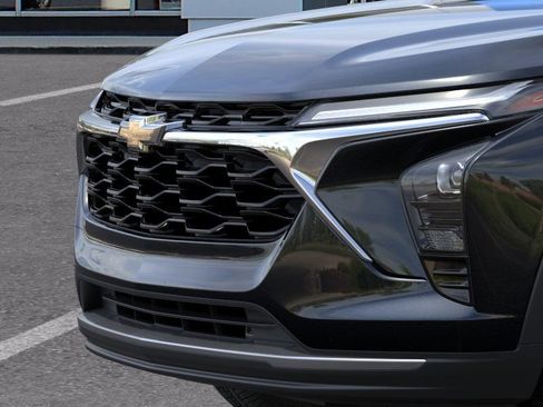 New 2026 Chevrolet Trax LT w/ LT Convenience Package FWD image 13