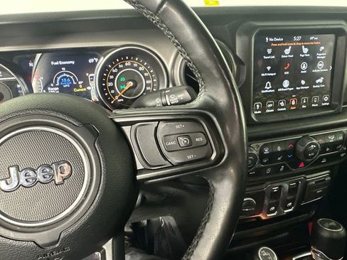 Used 2022 Jeep Wrangler Sport S image 21