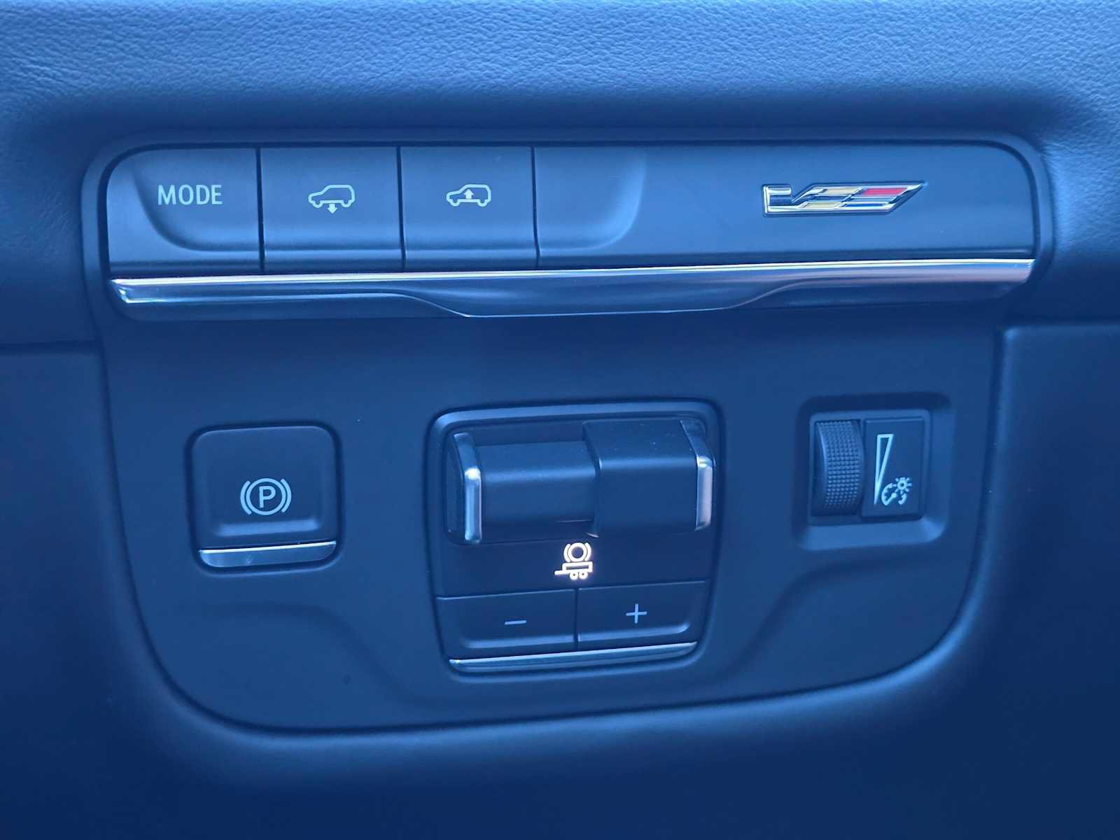 Used 2025 Cadillac Escalade V AWD/4WD image 47