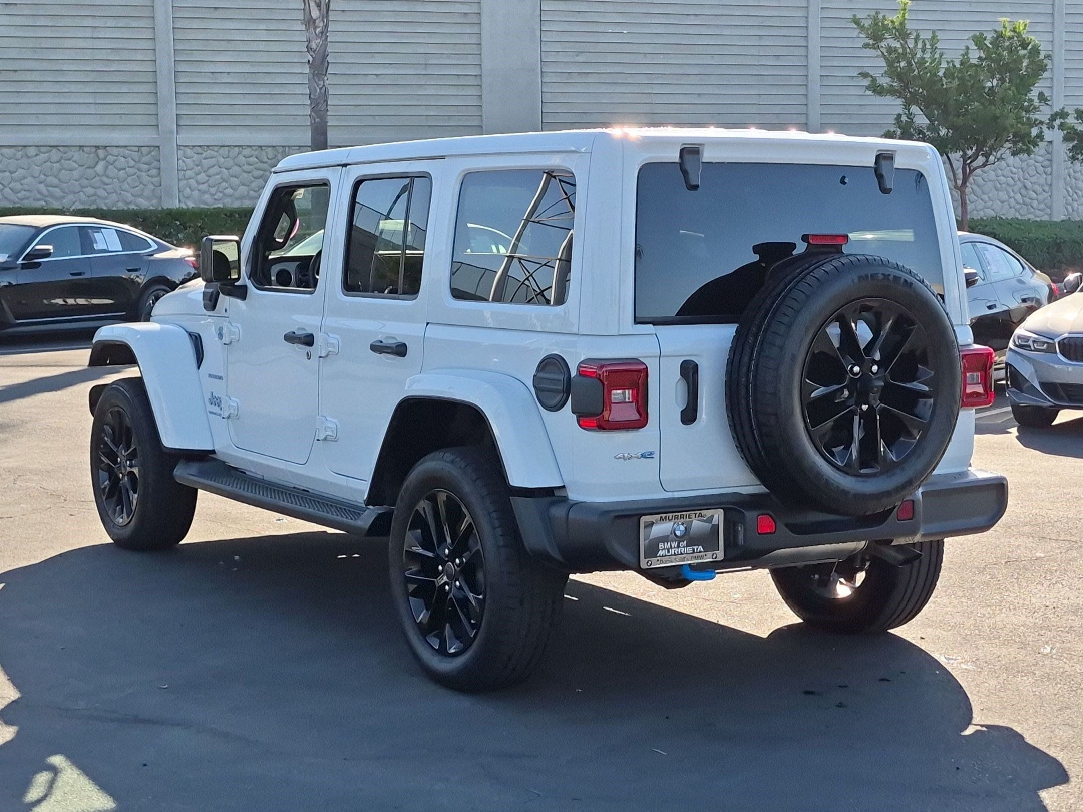 Used 2024 Jeep Wrangler Unlimited Sahara AWD/4WD image 8