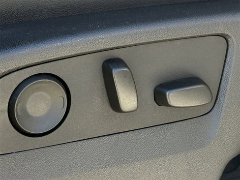 Used 2025 GMC Sierra 2500 SLT w/ Texas SLT Premium Package image 24