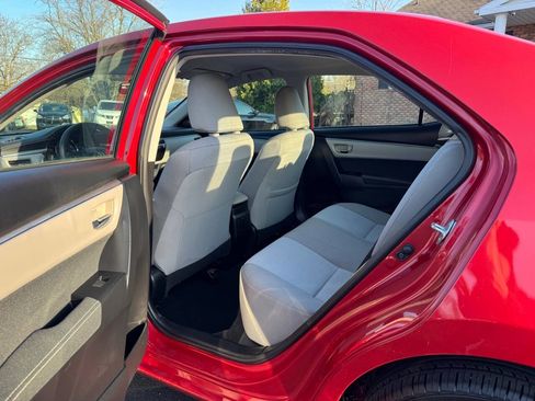 Used 2016 Toyota Corolla LE image 16