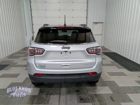 Used 2025 Jeep Compass Limited AWD/4WD image 3