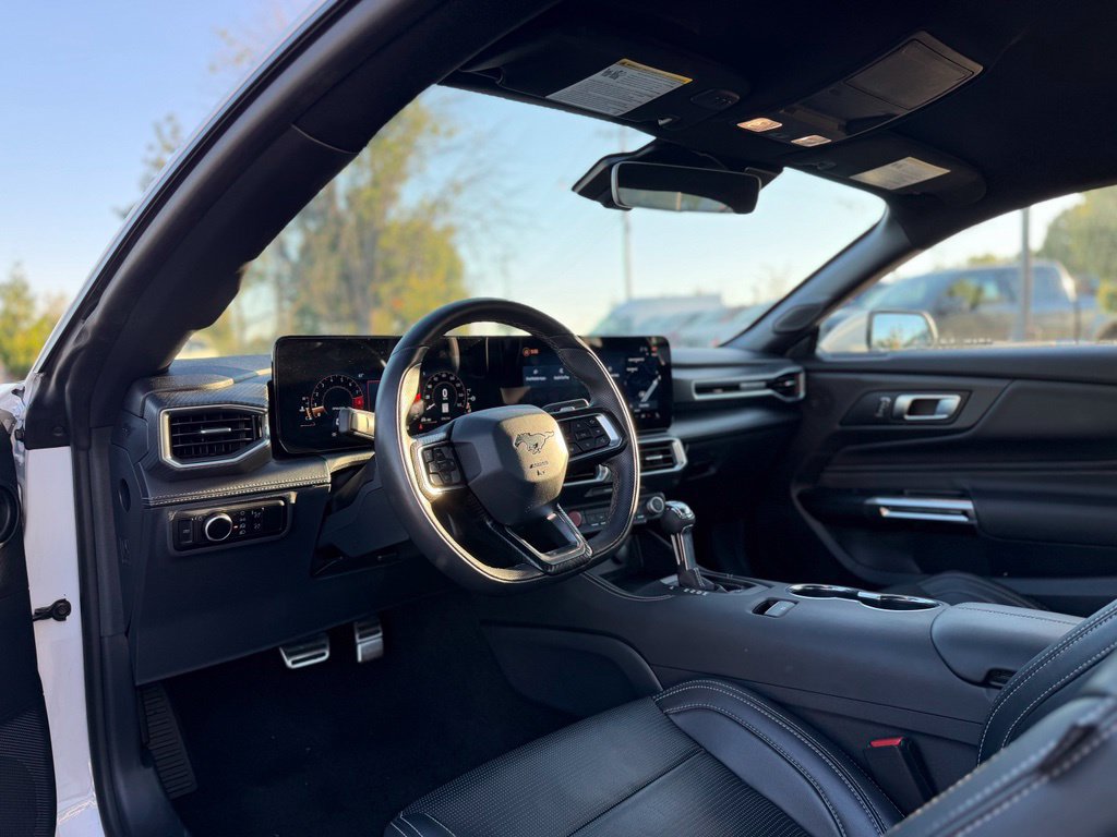 Used 2025 Ford Mustang GT Premium RWD image 12