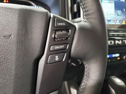 Used 2025 Nissan Frontier SV w/ SV Convenience Package image 22