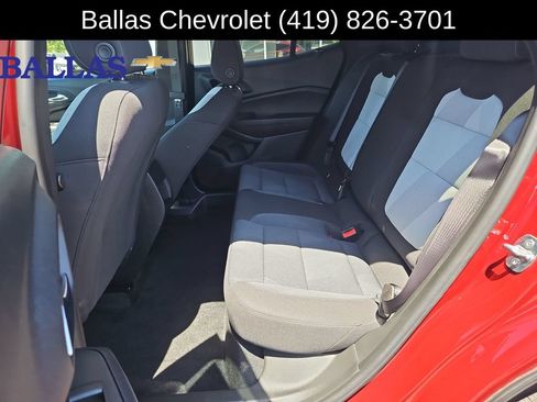 Certified 2024 Chevrolet Trax RS w/ Sunroof Package FWD image 25