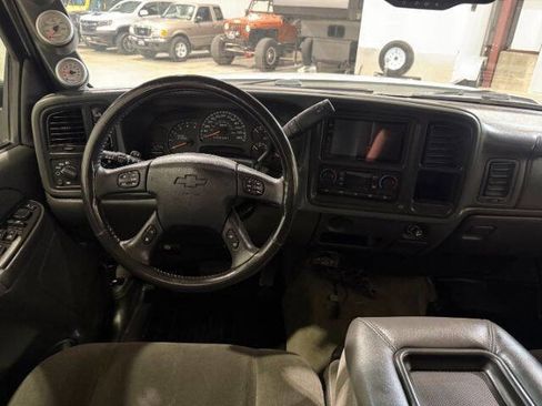 Used 2007 Chevrolet Silverado 3500 LT w/ Heavy-Duty Power Package image 19