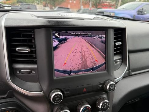 Used 2019 RAM 1500 Big Horn AWD/4WD image 23