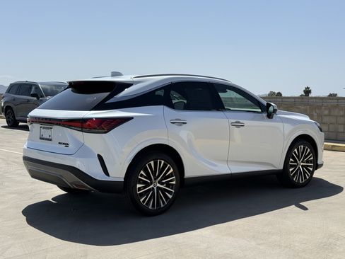 New 2026 Lexus RX 350h AWD/4WD image 12