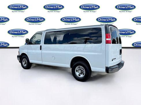 Used 2020 Chevrolet Express 3500 LT w/ LT Preferred Equipment Group RWD image 5