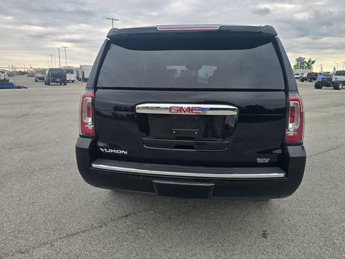 Used 2015 GMC Yukon Denali w/ Touring Package AWD/4WD image 4