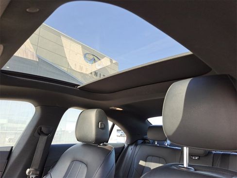 Used 2022 Mercedes-Benz CLA 250 image 23