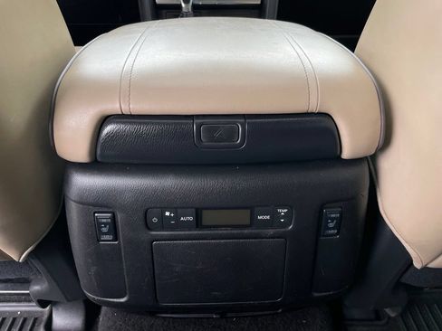 Used 2021 Nissan Armada Platinum w/ Captain's Chairs Package RWD image 30