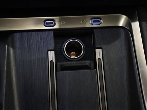 Used 2024 Lexus GX 550 image 37