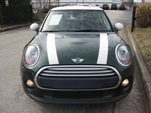 Used 2015 MINI Cooper 2-Door Hardtop image 2