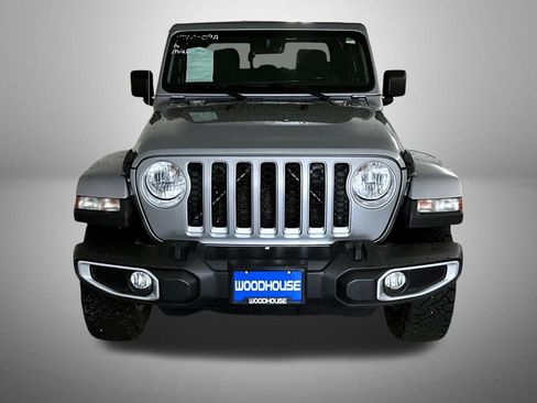 Used 2021 Jeep Gladiator Overland AWD/4WD image 3