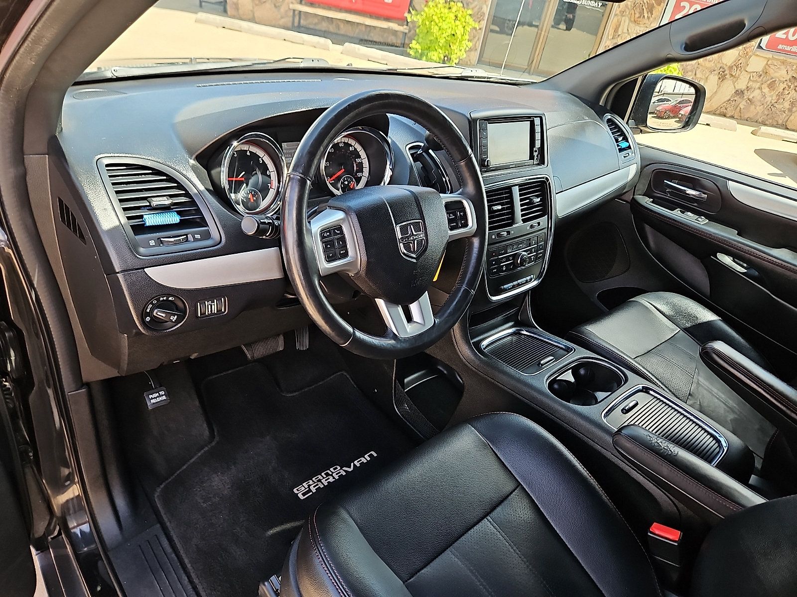 Used 2017 Dodge Grand Caravan GT FWD image 12