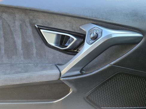 Used 2015 Lamborghini Huracan LP 610-4 image 14