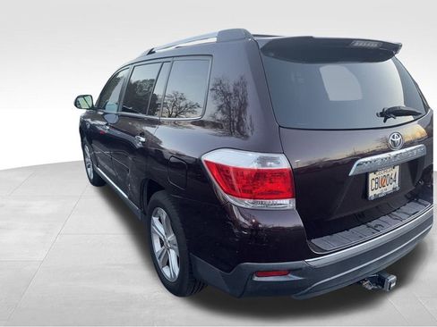 Used 2013 Toyota Highlander Limited image 26