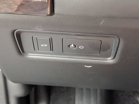 Used 2019 Land Rover Range Rover Supercharged AWD/4WD image 24