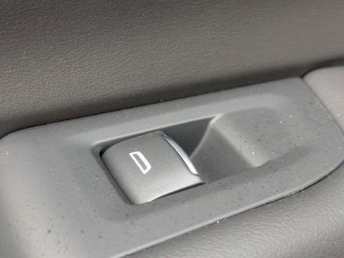 New 2025 Chevrolet Suburban High Country image 29