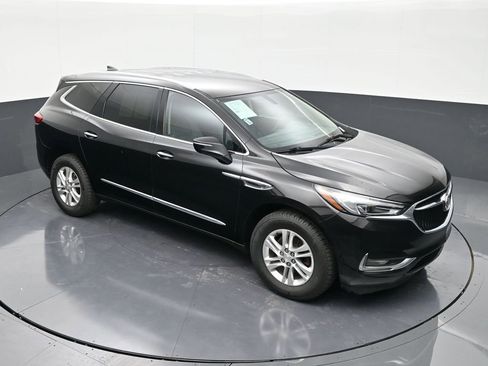 Used 2021 Buick Enclave Essence image 18