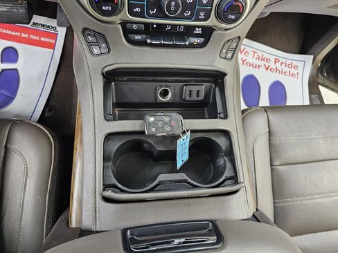 Used 2019 GMC Yukon XL Denali w/ Open Road Package image 38