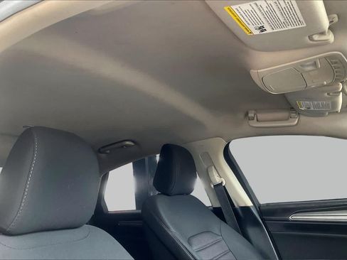 Used 2020 Ford Fusion SE FWD image 14