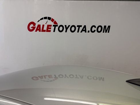 Used 2022 Chevrolet Malibu LS FWD image 5