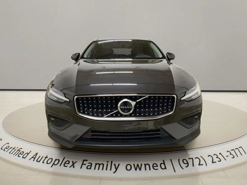 Used 2025 Volvo V60 B5 Cross Country Plus AWD/4WD image 8