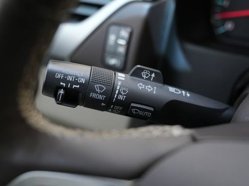 Used 2018 Chevrolet Suburban LT w/ LT Signature Package RWD image 54
