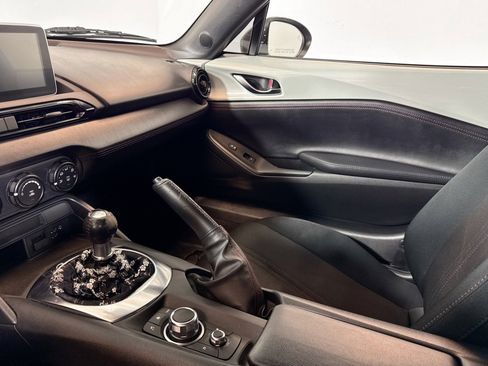 Used 2017 MAZDA MX-5 Miata RF Club w/ Brembo/BBS Package image 20